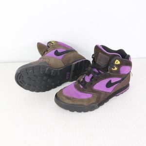 nike hiking shoes for women